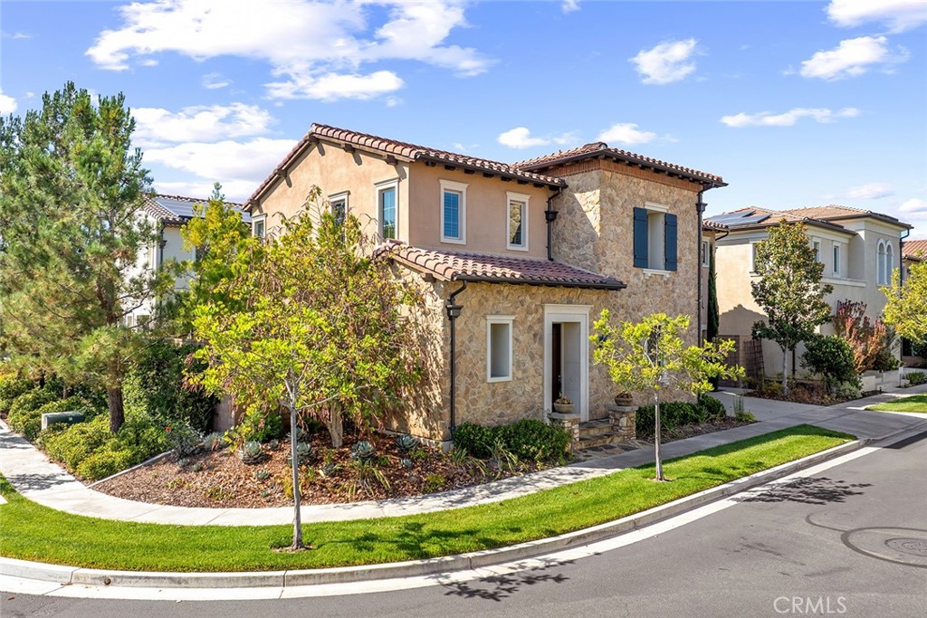 Groves - Residential Lease