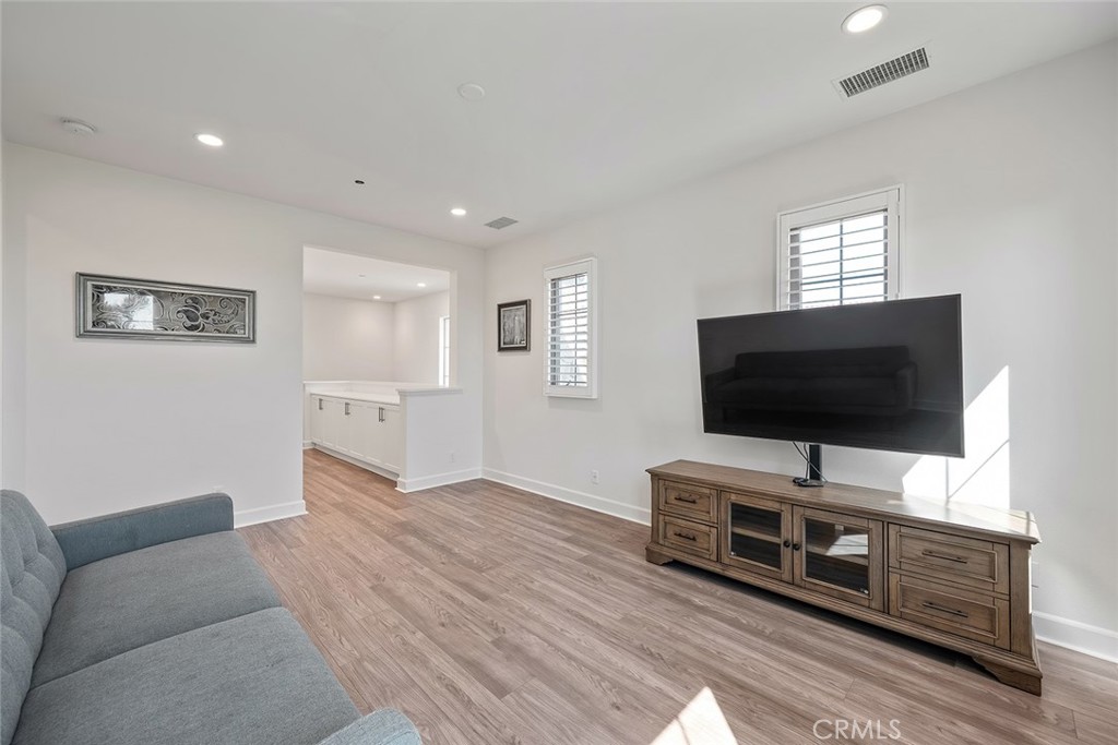 Groves - Residential Lease