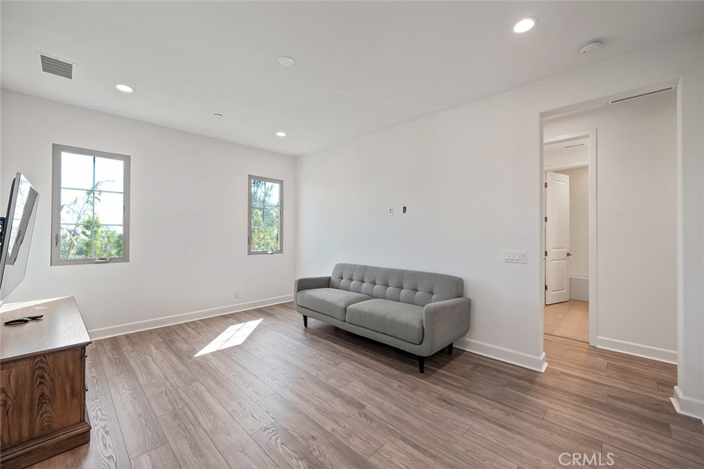 Groves - Residential Lease