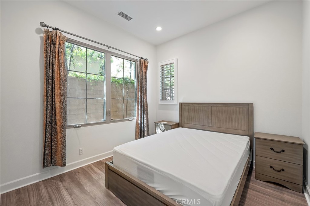 Groves - Residential Lease