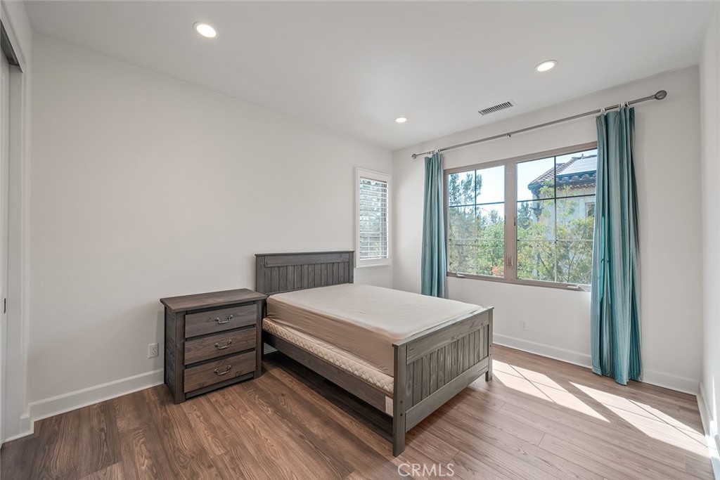 Groves - Residential Lease