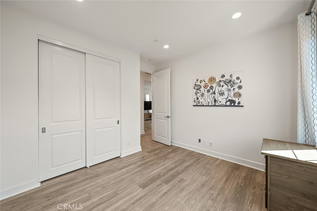 Groves - Residential Lease