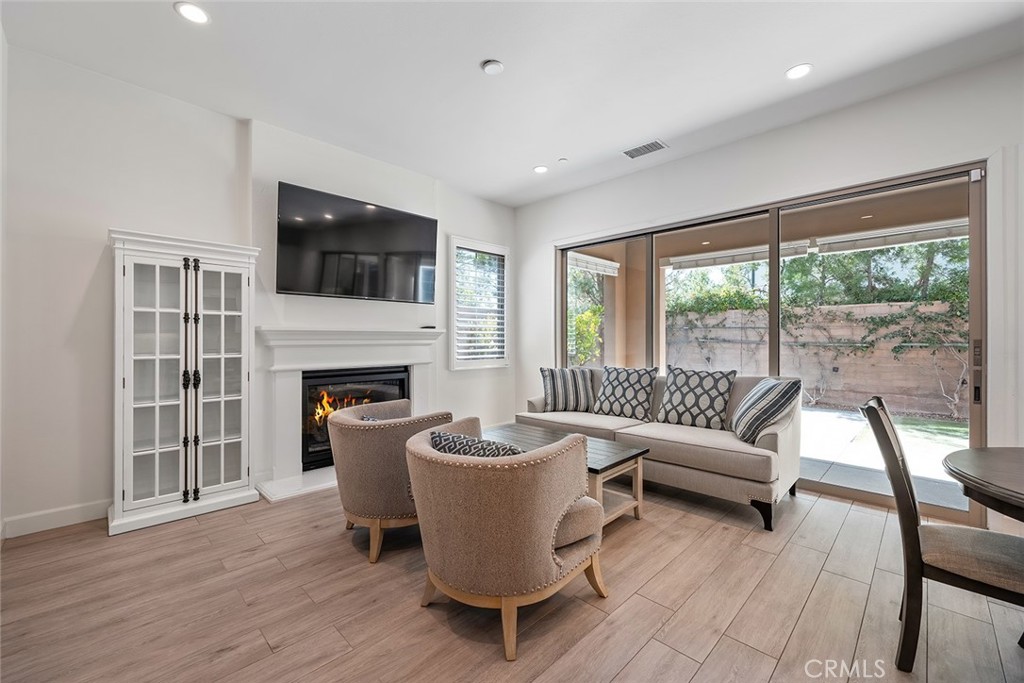 Groves - Residential Lease