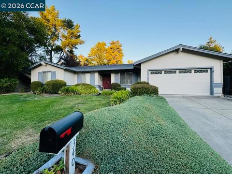Photo of 340 Borica Dr Dr, Danville, CA 94526 (MLS # 41132977)