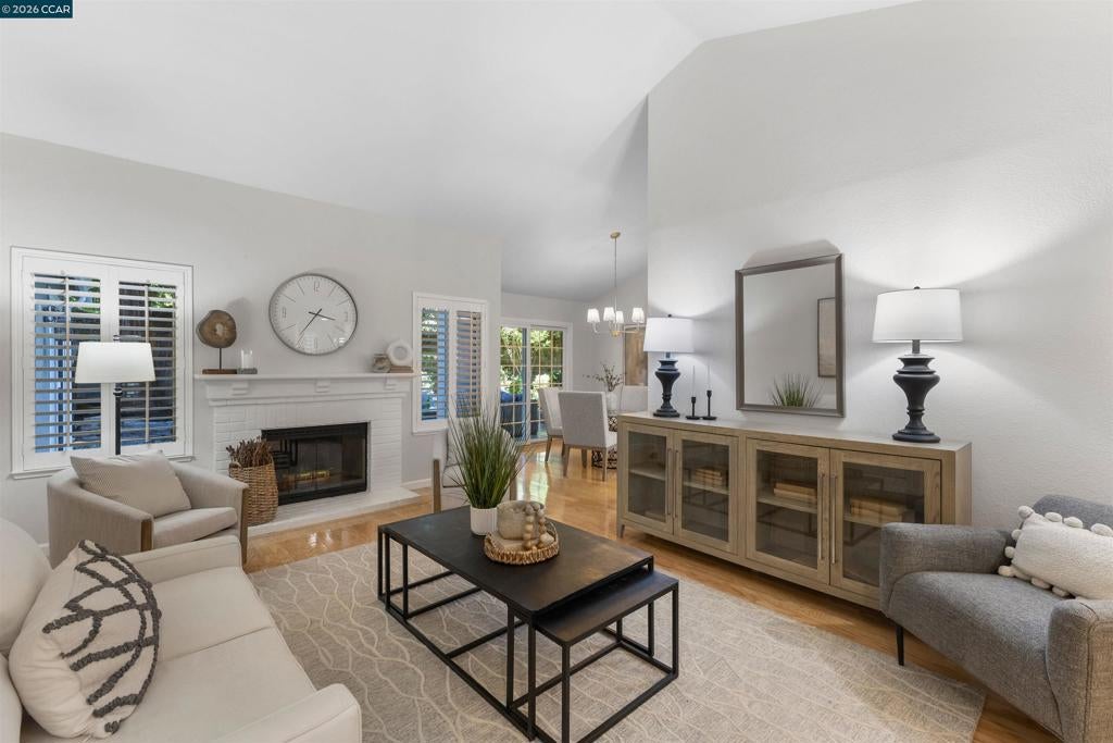 109 Blossom Ct