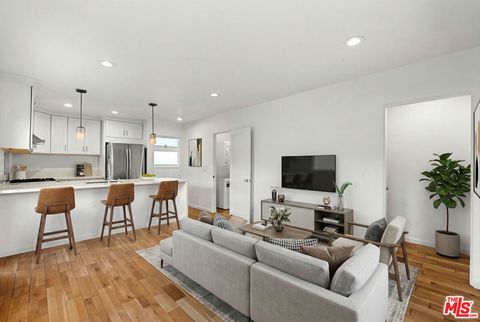 Photo of 838 Hilldale, West Hollywood, CA 90069 (MLS # 26645577)