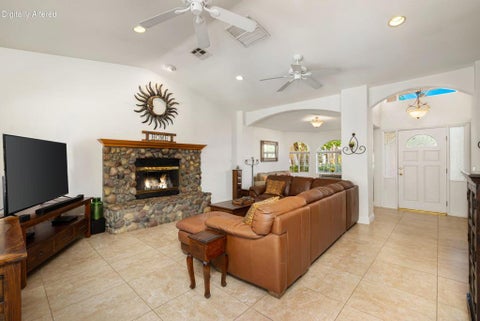 Tiny photo for 54400 Avenida Carranza, La Quinta, CA 92253 (MLS # 219152570DA)