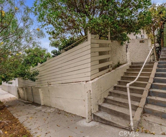 2210 Scott