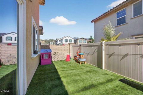 Tiny photo for 1936 Tangelo Way, Santa Paula, CA 93060 (MLS # V1-34872)