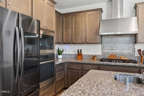 Tiny photo for 1936 Tangelo Way, Santa Paula, CA 93060 (MLS # V1-34872)