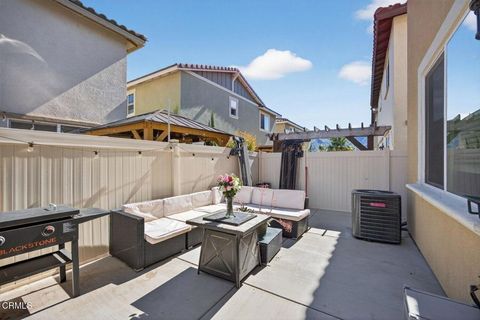 Tiny photo for 1936 Tangelo Way, Santa Paula, CA 93060 (MLS # V1-34872)