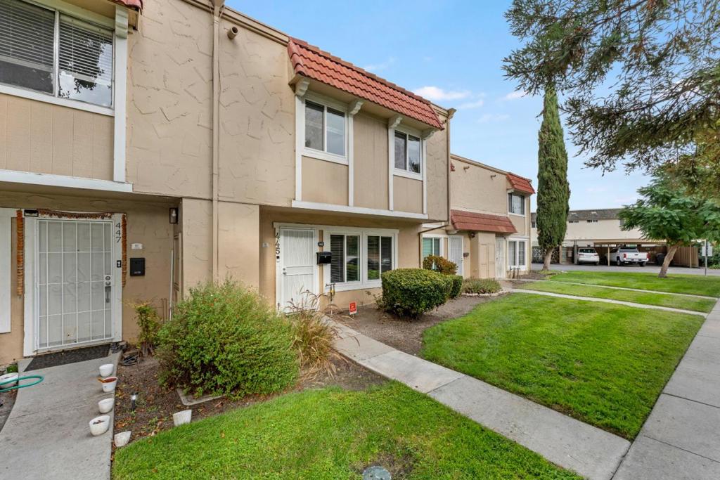 445 Velasco Drive