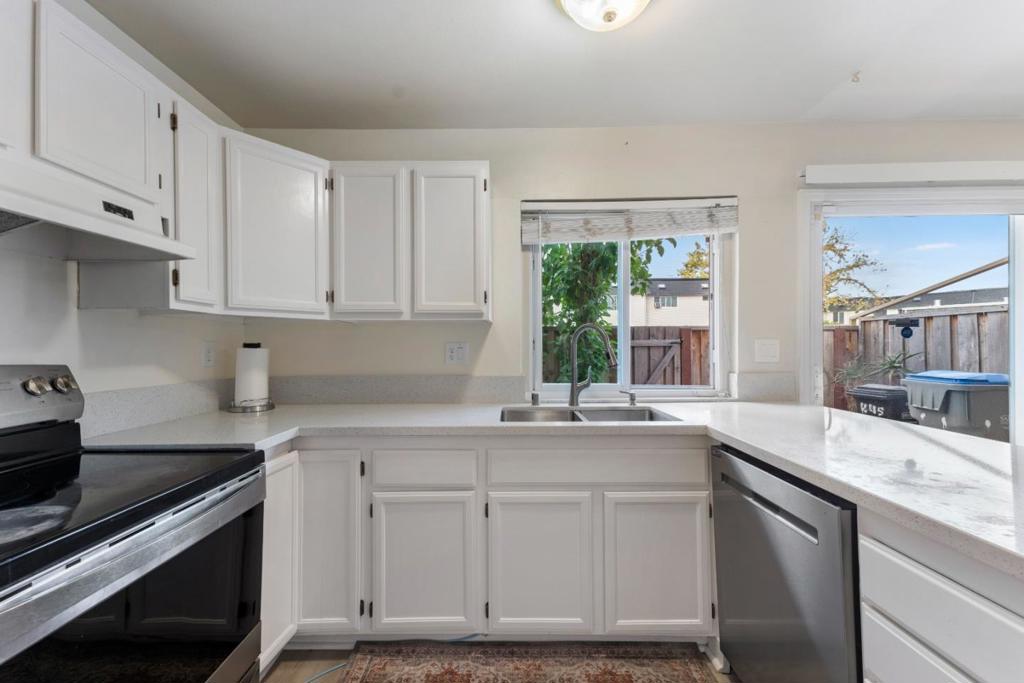 445 Velasco Drive