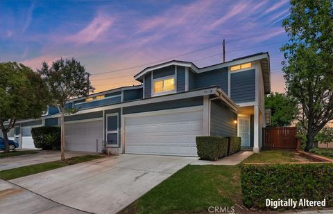 Photo of 941 Inn Keeper Ln #D, Corona, CA 92881 (MLS # IG26089518)
