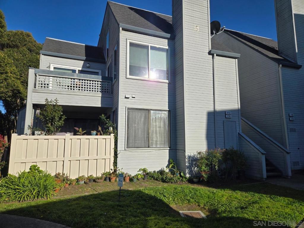 Welcome to 3784 Stoneglen N in Richmond, CA, a charming home offering an open floor plan that is bathed in natural light through large windows, creating a warm and inviting atmosphere. This condo features in-unit laundry for convenience, extra closet space for ample storage, and a spacious vanity sink with a shower/tub combo in the bathroom. This is a perfect canvas to personalize and make it your own. The Stoneglen community offers a fantastic living experience with close proximity to parks, shopping, and dining options. Enjoy the nearby hiking trails, recreational spots, and easy access to public transit, making commuting a breeze. This property presents a fantastic opportunity in a sought-after neighborhood, just waiting for someone to add their personal touch.