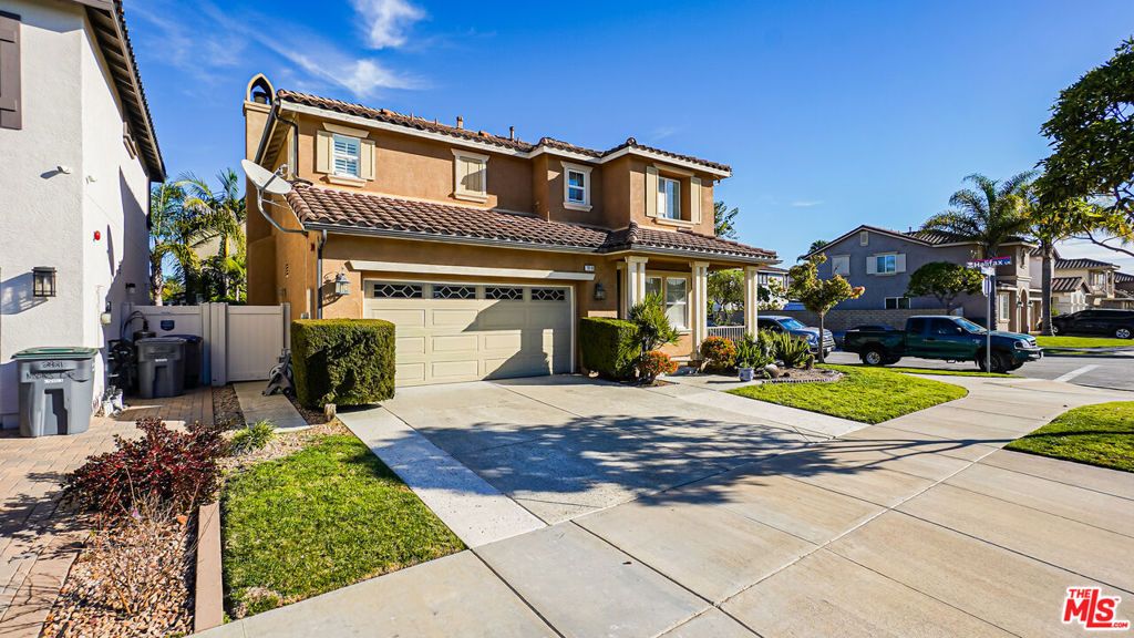 Photo of 2919 Naples Drive, Oxnard, CA 93035 (MLS # 26659479)