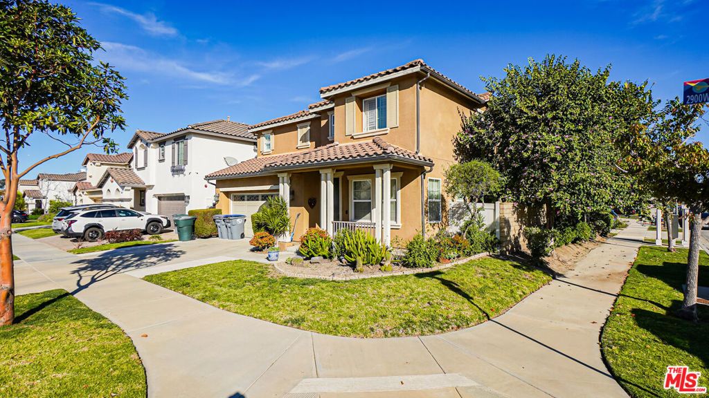 Photo of 2919 Naples Drive, Oxnard, CA 93035 (MLS # 26659479)