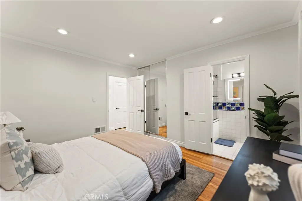 Sherman Oaks, California 91403, United States, 4 Bedrooms Bedrooms, ,4 BathroomsBathrooms,Residential,Active,129446