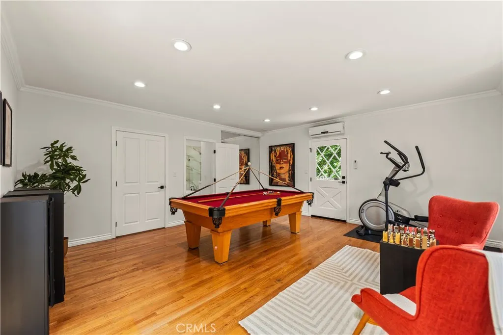 Sherman Oaks, California 91403, United States, 4 Bedrooms Bedrooms, ,4 BathroomsBathrooms,Residential,Active,129446