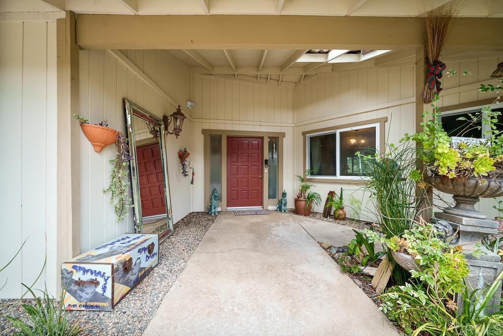 2719 Via Del Robles