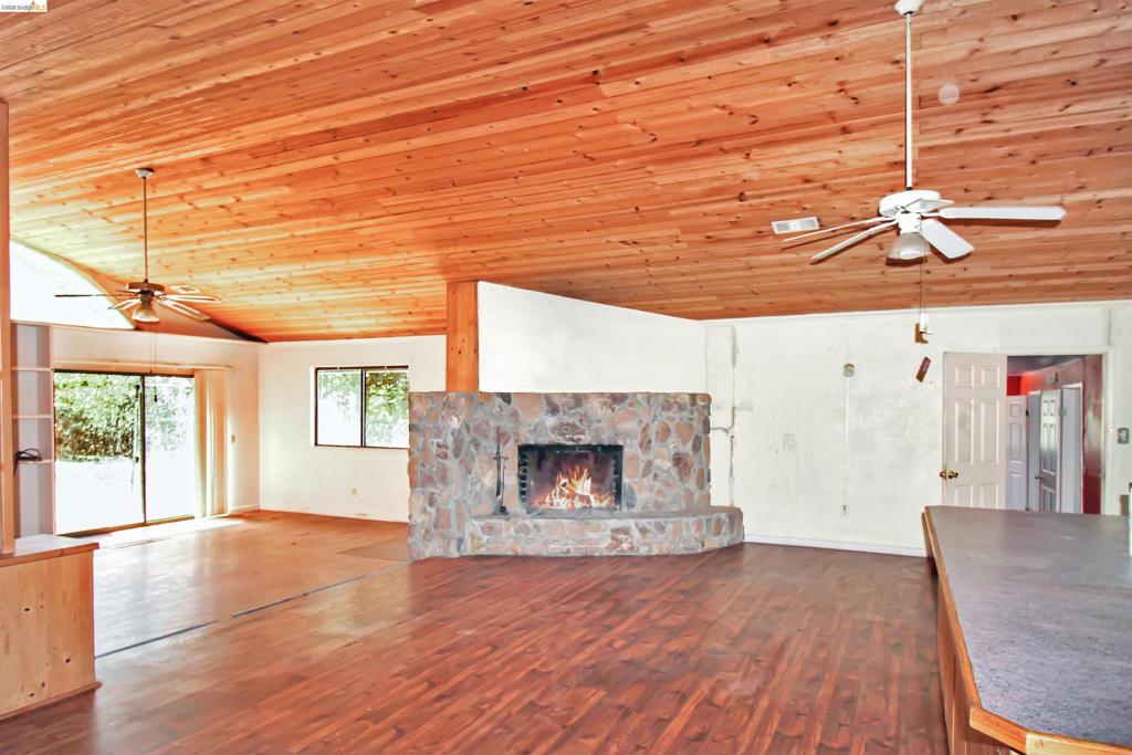 12383 Yankee Hill rd