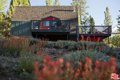 Photo of 40057 Highland Road, Big Bear, CA 92315 (MLS # 26810161)