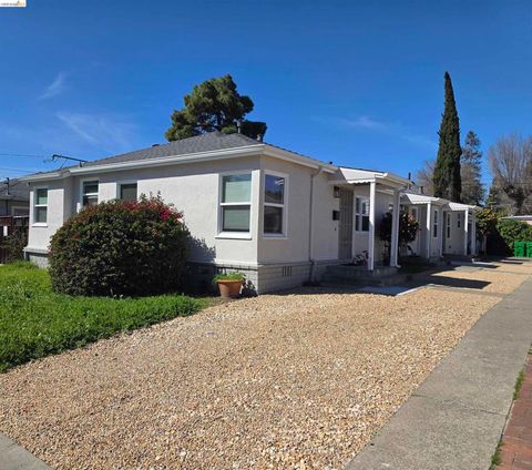 Photo of 1315 135Th Ave, San Leandro, CA 94578 (MLS # 41131328)