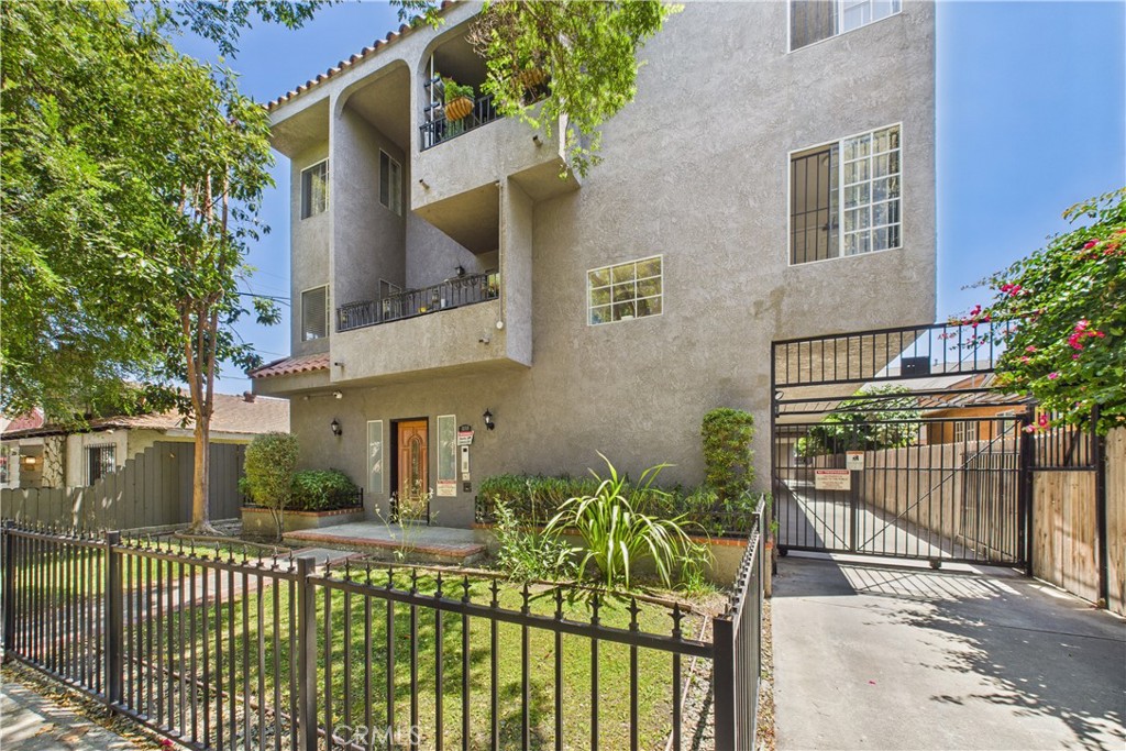 Welcome to your 1200 Ohio Ave #6 in Long Beach, a home that embodies the essence of modern living while offering the warmth of a true home. This upper-level condo has recently undergone thoughtful upgrades that blend functionality with style, making it an ideal home for those seeking a blend of comfort and contemporary flair. As you step inside, you're immediately greeted by an upgraded kitchen, its cabinets recently painted to reflect a modern aesthetic that homebuyers are seeking. The heart of this home opens up to a bright living room and dining area, where newer double pane windows and a slider welcome in natural light. The open kitchen concept is great for entertaining, while the adjacent patio off the living room offers an outdoor retreat. The inclusion of newer light fixtures throughout further elevates the home's ambiance, and the convenience of inside laundry facilities and assigned parking adds a layer of practicality to the home. Nestled in a prime location, this home's proximity to shopping centers and the world-famous Joe Jost’s pub positions it as a treasure within Long Beach. It stands as a move-in-ready condo, perfect for those getting started on homeownership or seeking a fresh start in a vibrant community.