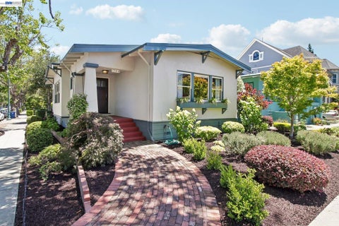 Photo of 1344 Saint Charles St ST, Alameda, CA 94501 (MLS # 41138535)