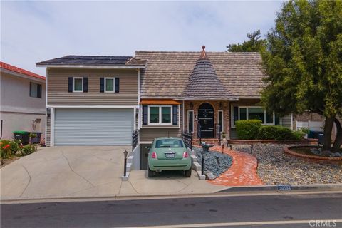 Photo of 30594 Longhorn Drive, Canyon Lake, CA 92587 (MLS # SW26081832)