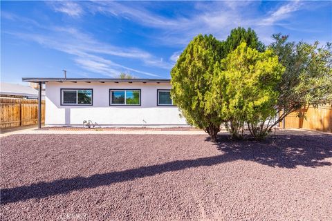 37857 Melton Palmdale CA 93550