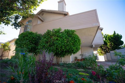Tiny photo for 1806 Carnegie Ln #B, Redondo Beach, CA 90278 (MLS # SB25228241)