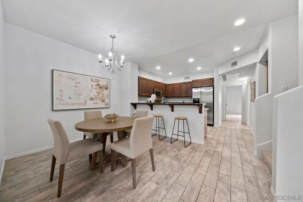 5422 Zeil Pl