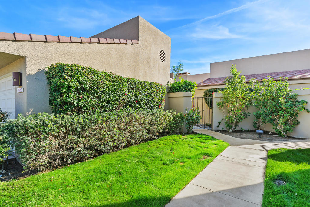 76495 Daffodil Drive
