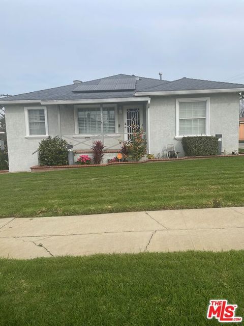 Photo of 2031 W 98th Street, Los Angeles, CA 90047 (MLS # 26639325)