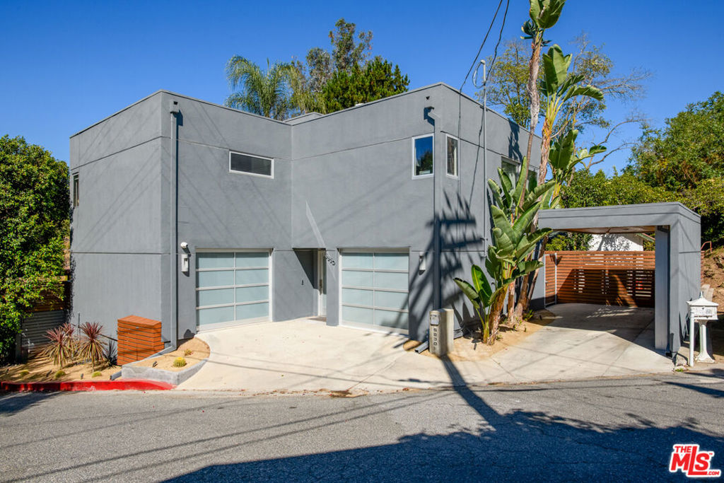 6830 Cahuenga Park Trail