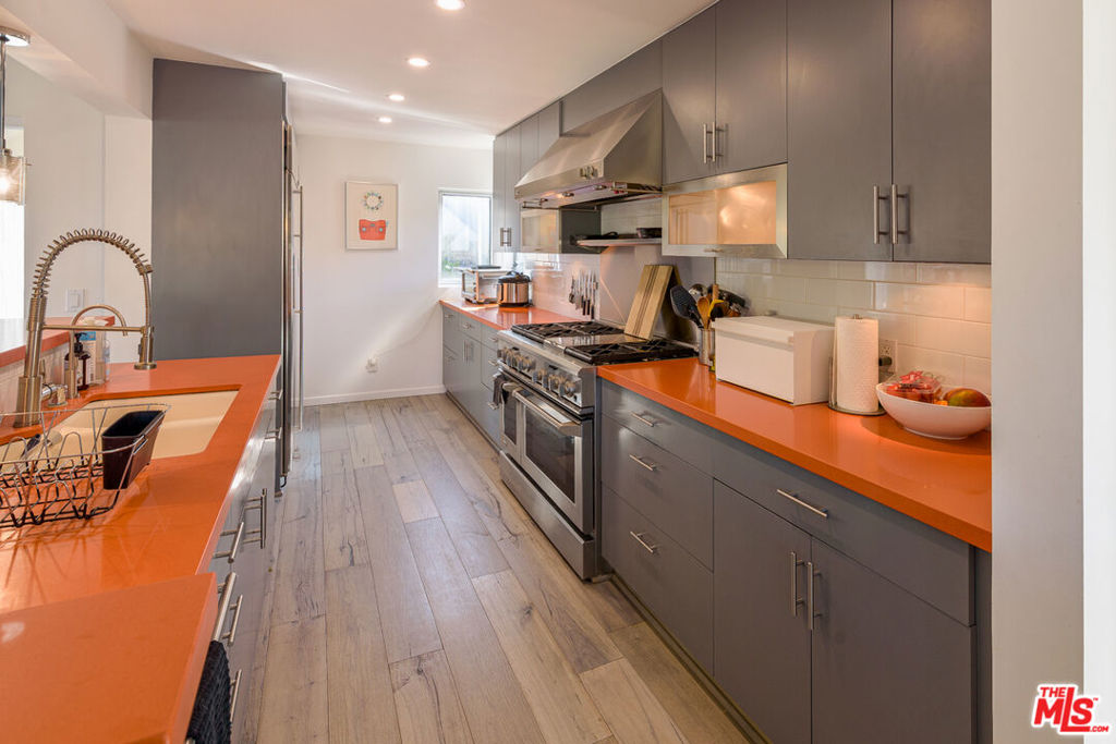 6830 Cahuenga Park Trail