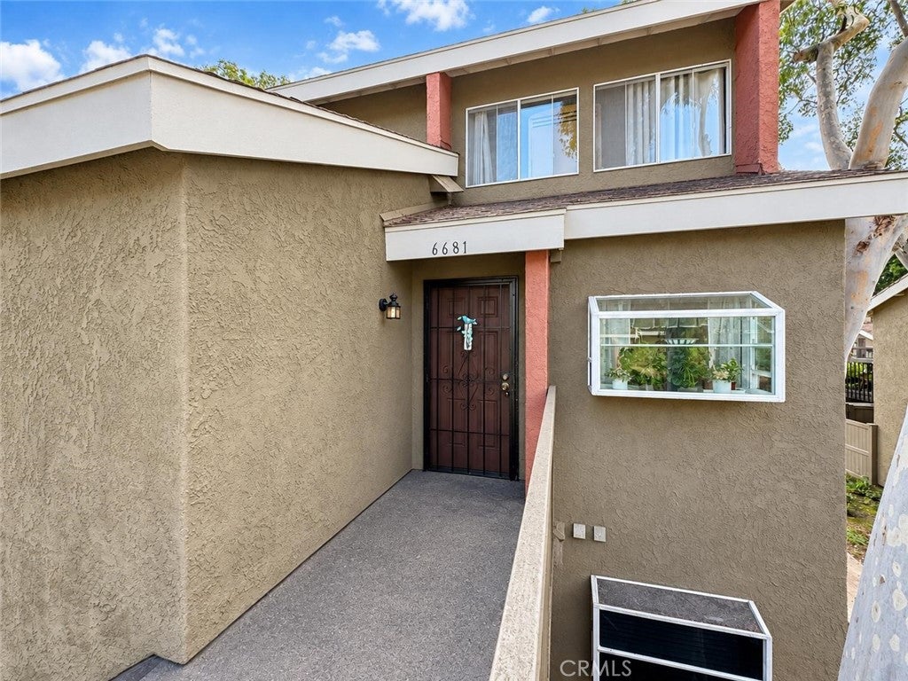 Properties 2 6681 Caro Street 75