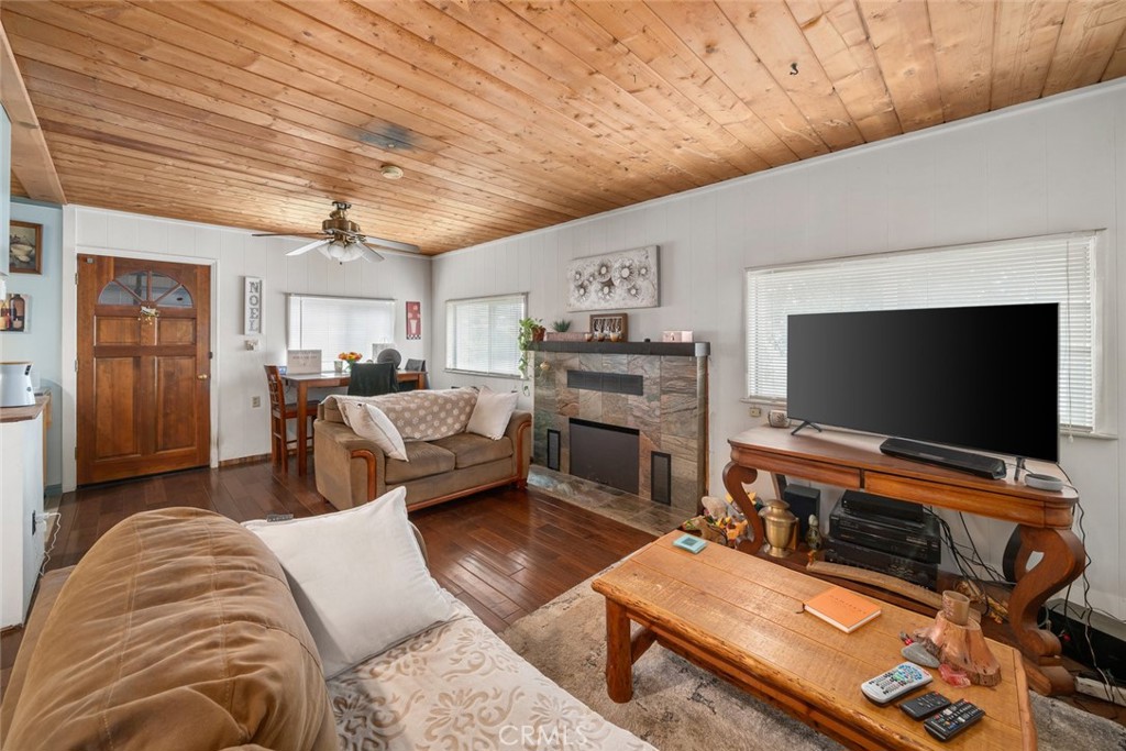 Baywood Park - Residential