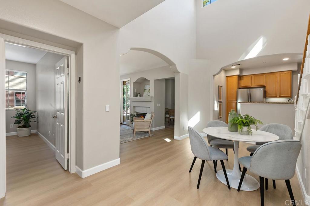 1664 Sunnyside Avenue