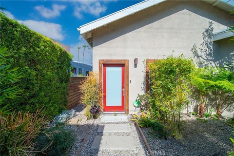 Photo of 1036 N Avenue 50 Ave, Los Angeles, CA 90042 (MLS # IV26092522)