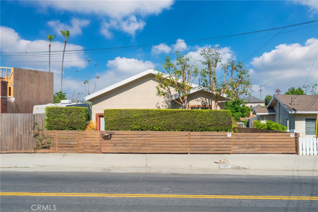 1036 N Avenue 50
