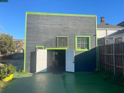 Photo of 3261 3261 Martin Luther king jr way Way, Oakland, CA 94609 (MLS # 41125765)