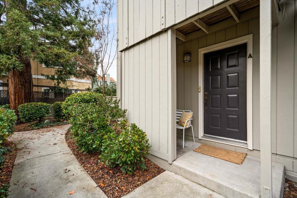 End-Unit with one of the largest square footage in a 1 Bedroom Condo! Less than half a mile from Campbells Pruneyard shopping plaza with Trader Joe's just around the corner. Ideal floor plan with privacy/separation between the Living Room and Bedroom. Space for multiple desk setups, a work from home paradise! Convenient in-unit Laundry. The Bedroom suite features a spacious Walk-in closet. Double Sinks in the Bathroom provide more elbow room for your routine. Chefs Kitchen features brand-new Stainless Steel Oven and Dishwasher. Personal 1 Car Garage + guest parking. Step outside to relax on the back Patio. Well-maintained community provides a Pool/Hot Tub. Exceptional HOA policies with Water/Garbage included in the HOA fee and no Rental Restrictions on long term leases. Top tier location: less than half mile to Campbell Park and the Pruneyard, 3min drive to Downtown Campbell.