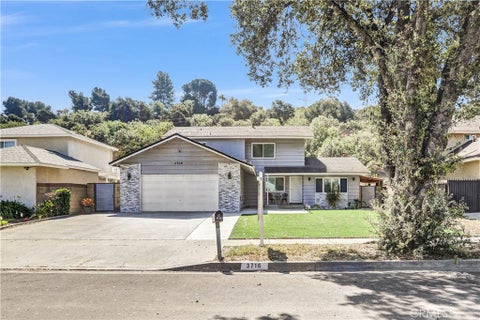 Photo of 3716 Crooked Creek DR, Diamond Bar, CA 91765 (MLS # AR26127045)