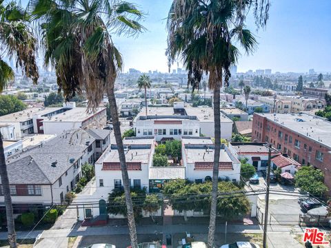 4520 Willow Brook Avenue Los Angeles CA 90029