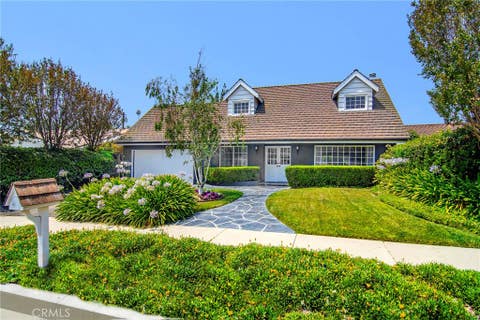 Photo of 5655 Ramara Avenue, Woodland Hills, CA 91367 (MLS # SR26140333)