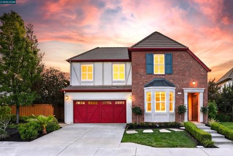 Photo of 1480 Menton Street St, Danville, CA 94506 (MLS # 41132274)