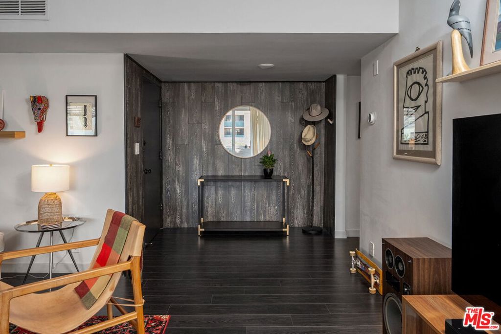 Properties 4 7309 Franklin Avenue 405