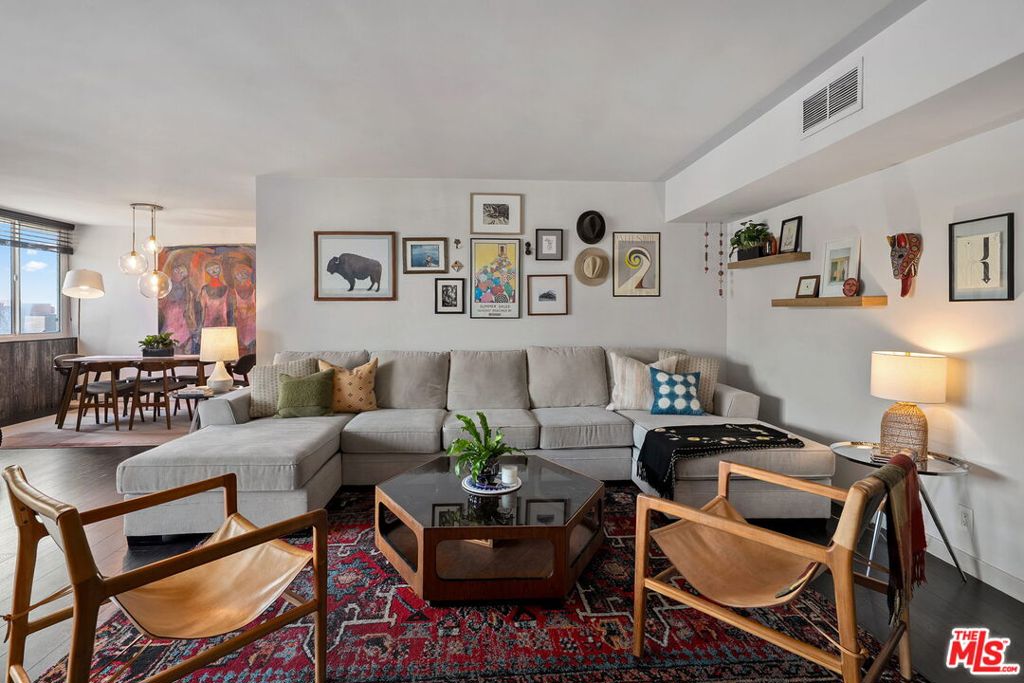 Properties 1 7309 Franklin Avenue 405